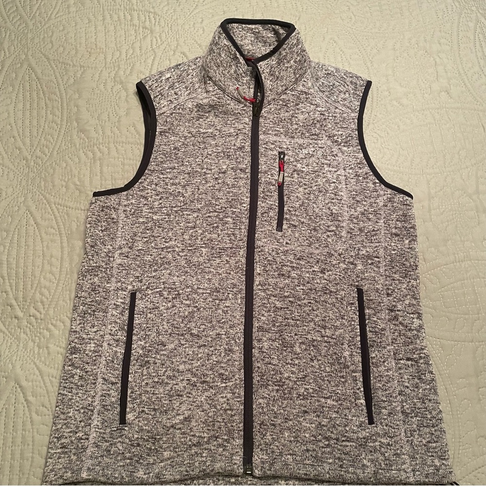 ORVIS vest men’s size medium.